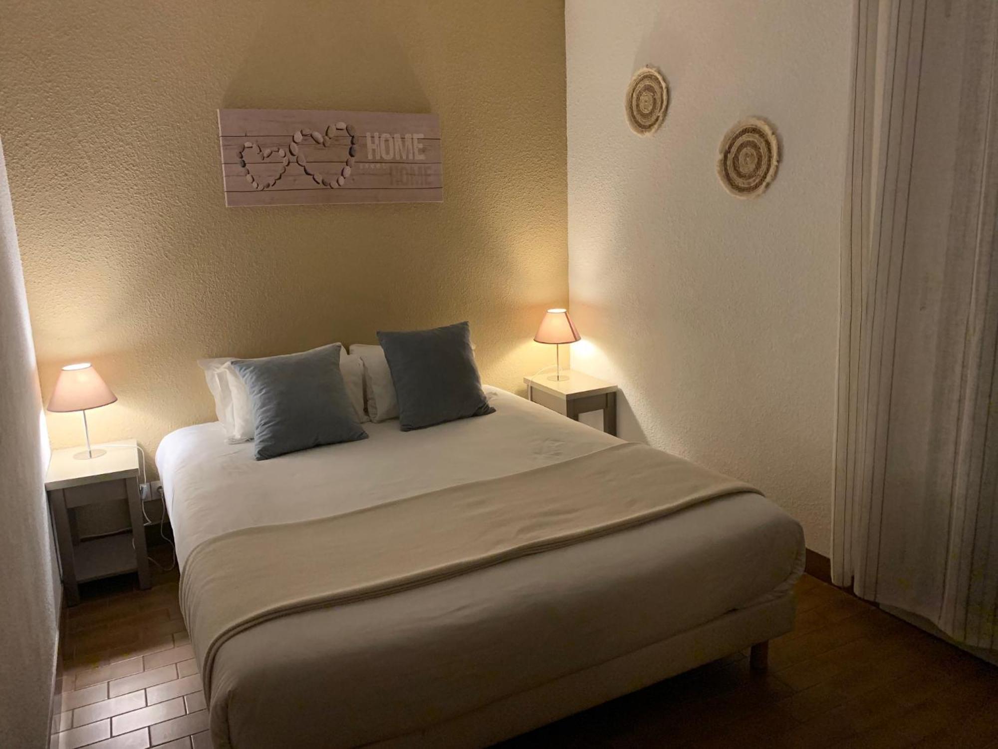 Logis Hotels - Hotel Et Restaurant L'Oceana Лантон Екстериор снимка